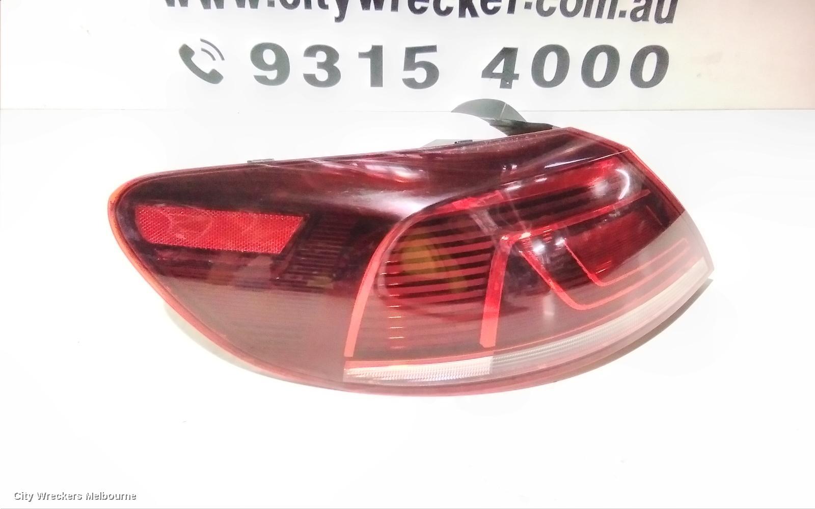 VOLKSWAGEN PASSAT LEFT TAILLIGHT, 3CC, SEDAN, LED TYPE, 03/2012 - 12/2016