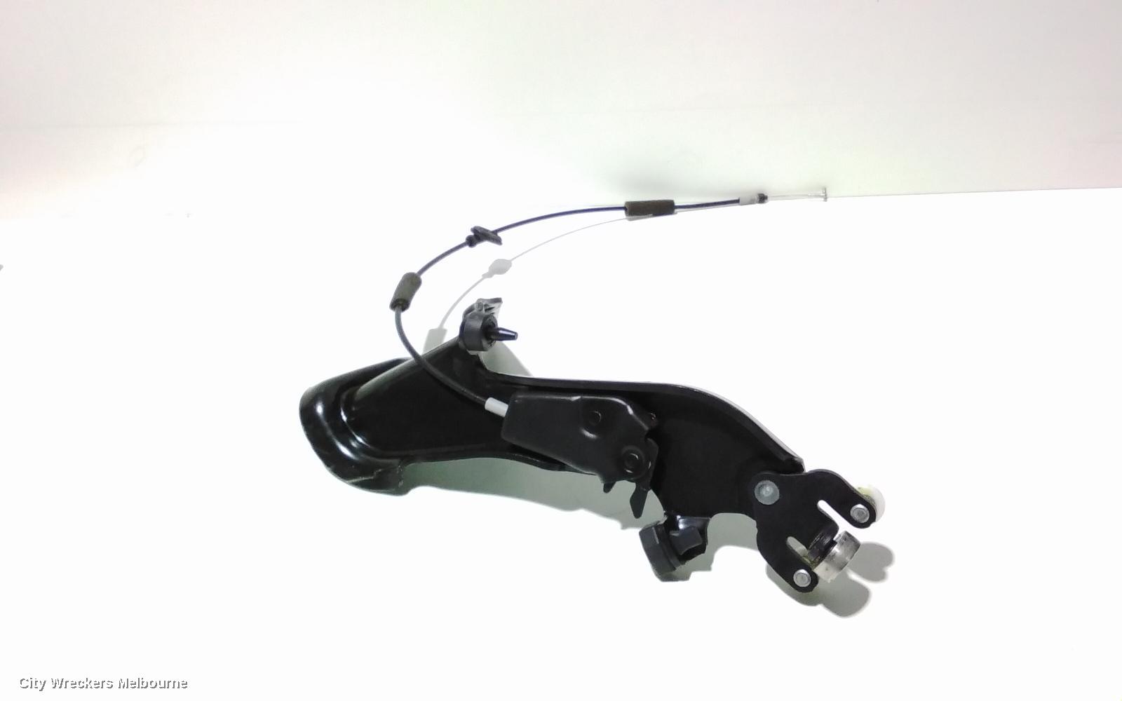 HONDA ODYSSEY, RC1, 02/2014 - 03/2022, RHR LOWER DOOR ROLLER: 85883