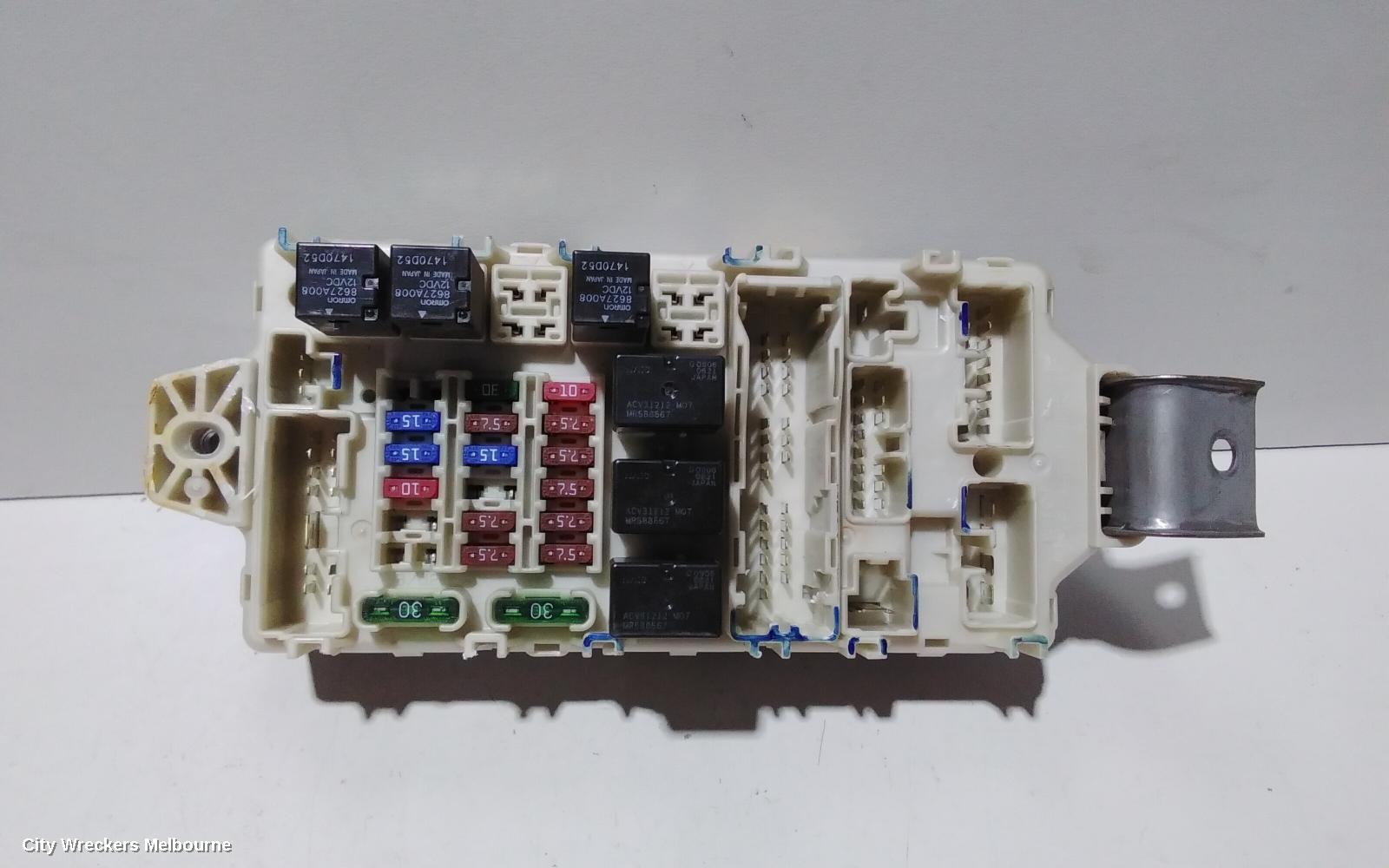 MITSUBISHI PAJERO FUSE BOX, UNDER DASH, NS-NW, 11/2006 ONWARDS