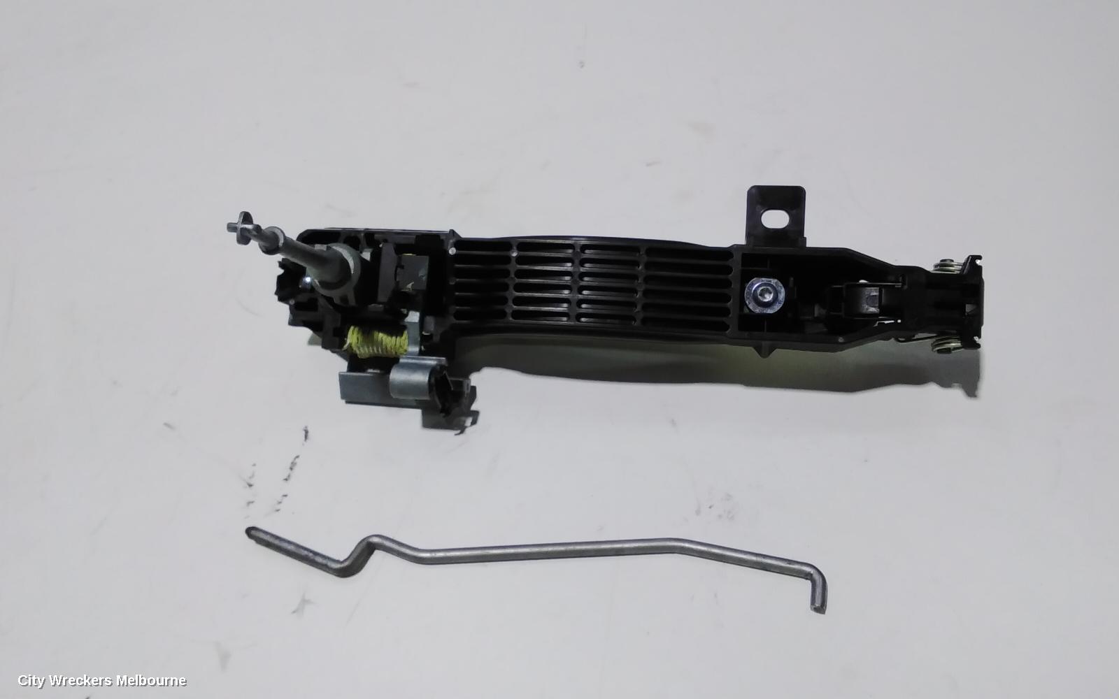 MAZDA CX5 DOOR HANDLE, OUTER, RH FRONT, NON KEYLESS ENTRY BUTTON, KE, 02/2012 - 12/2016