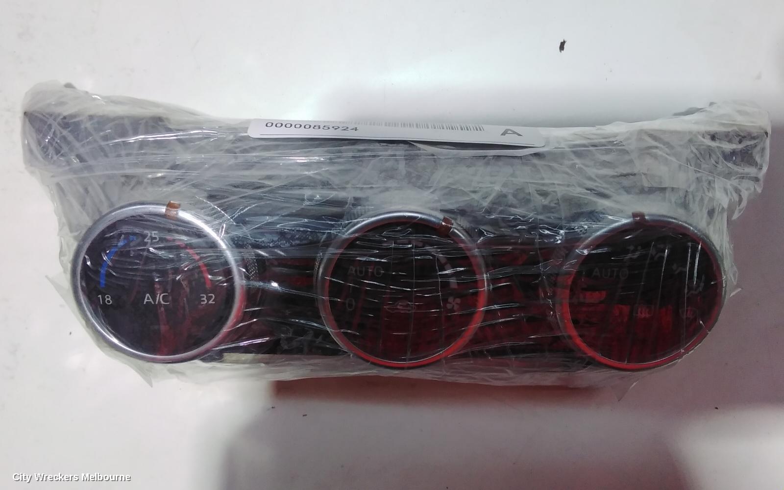MAZDA CX3 HEATER/AC CONTROLS, DK, CLIMATE CONTROL TYPE, 03/2015 ONWARDS