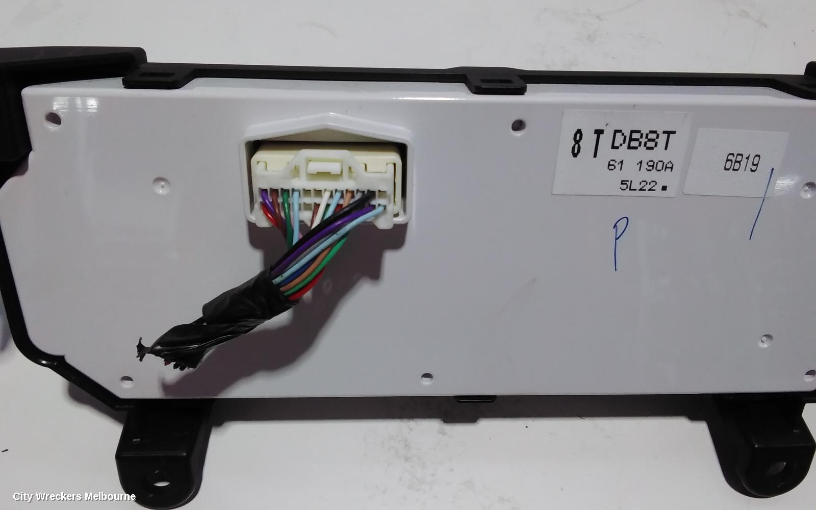 MAZDA CX3 HEATER/AC CONTROLS, DK, CLIMATE CONTROL TYPE, 03/2015 ONWARDS