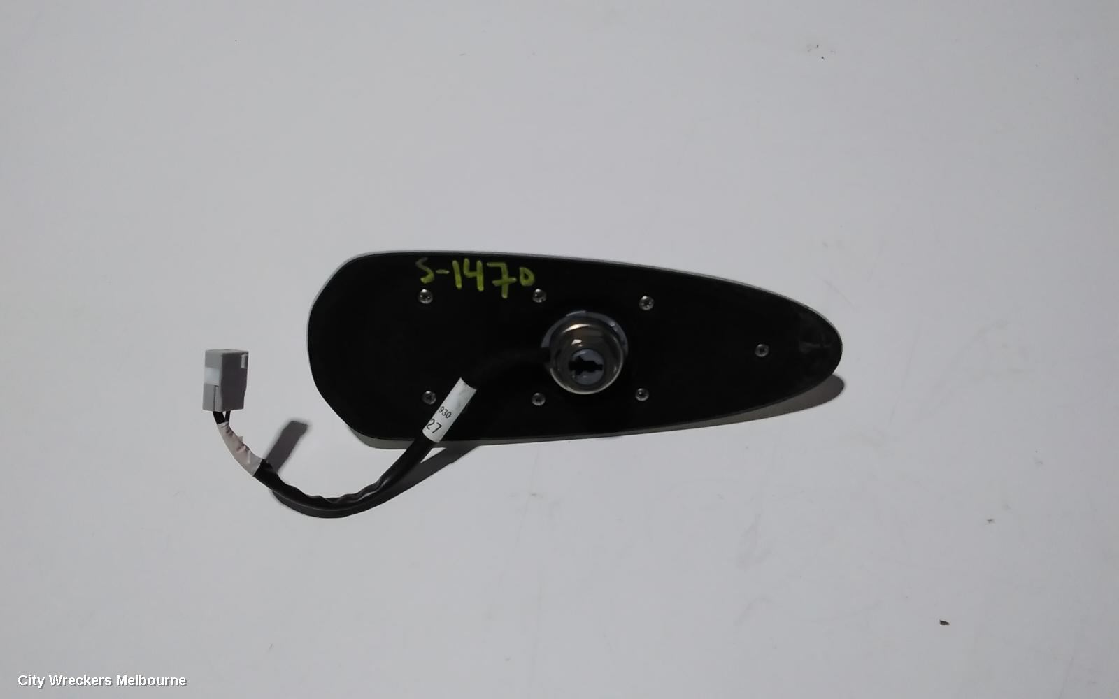 MAZDA CX3 ANTENNA, DK, 03/2015 ONWARDS