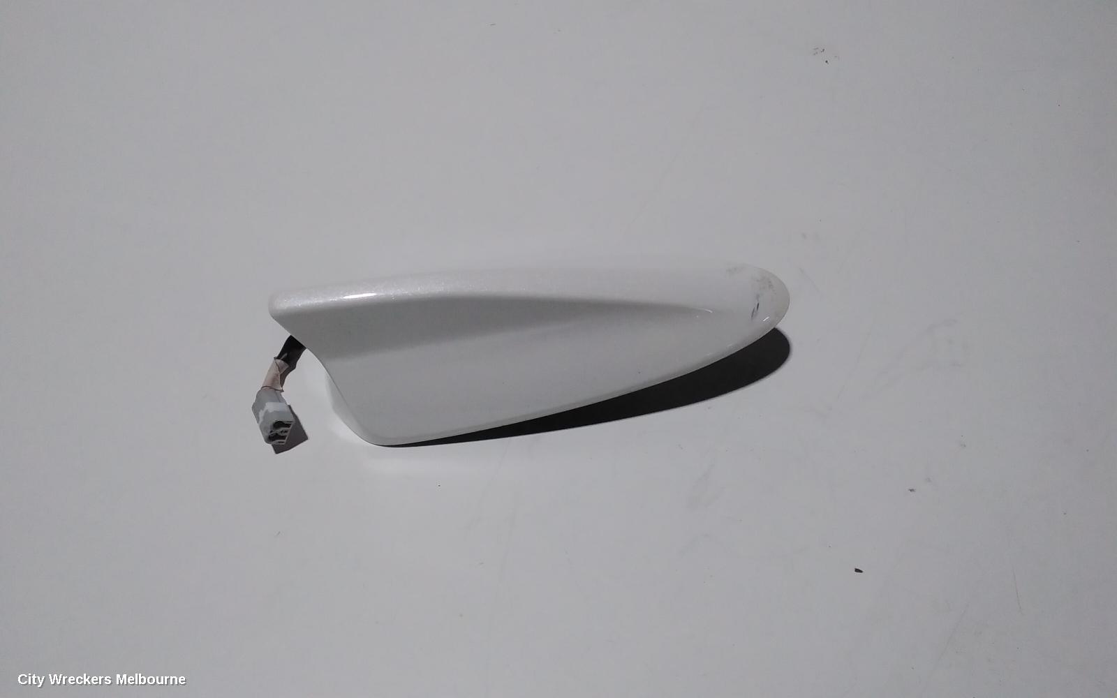 MAZDA CX3 ANTENNA, DK, 03/2015 ONWARDS
