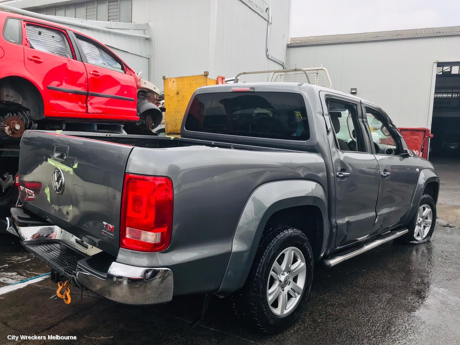 VOLKSWAGEN AMAROK RIGHT FRONT WINDOW REG/MOTOR, 2H, 12/2010 ONWARDS