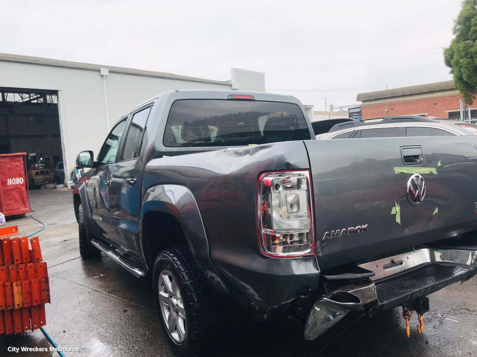 VOLKSWAGEN AMAROK RIGHT FRONT WINDOW REG/MOTOR, 2H, 12/2010 ONWARDS