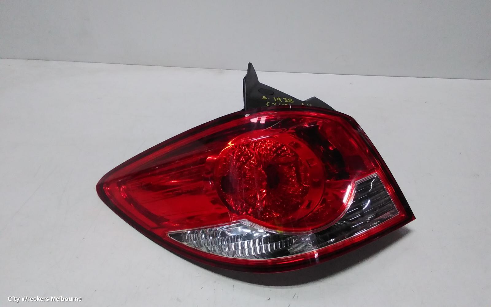 HOLDEN CRUZE LEFT TAILLIGHT, JH, HATCH, IN BODY, 03/2011 - 01/2017