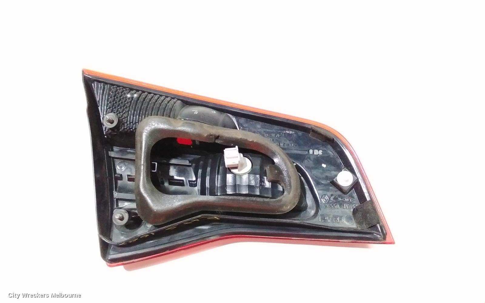 RENAULT KALEOS REAR GARNISH, TAILGATE LAMP (RH SIDE), H45, 09/2008 - 04/2016