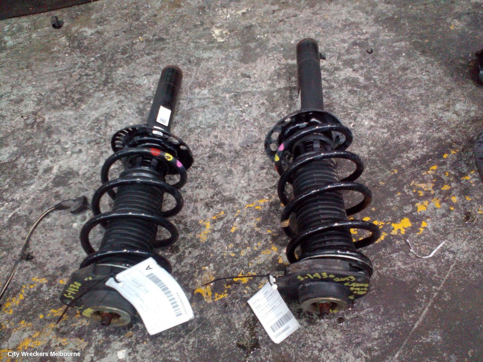 VOLKSWAGEN CADDY LEFT FRONT STRUT, 2K, 08/2010 - 06/2015
