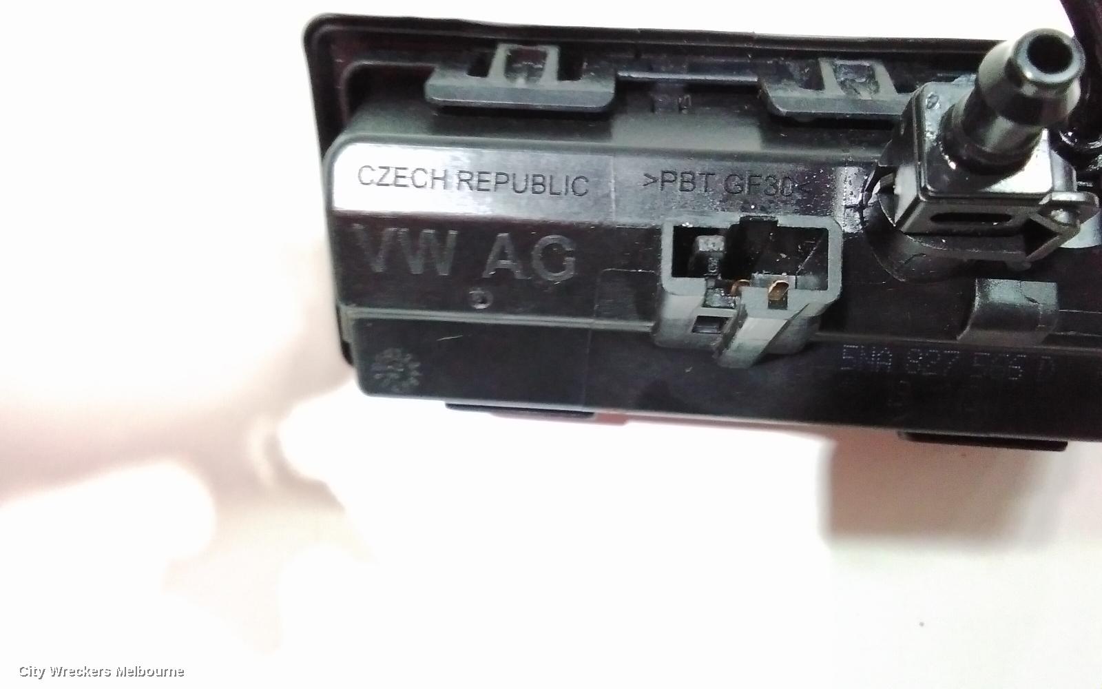 VOLKSWAGEN TIGUAN REVERSE CAMERA, REVERSE CAMERA, CAMERA, 5NA, 06/2016 ONWARDS
