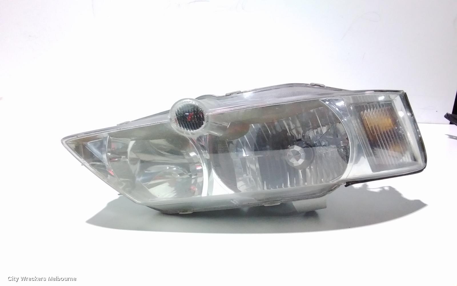 HOLDEN COMMODORE RIGHT HEADLAMP, VY1, EXECUTIVE/ACCLAIM/EQUIPE/LUMINA/S, 10/2002 - 08/2003