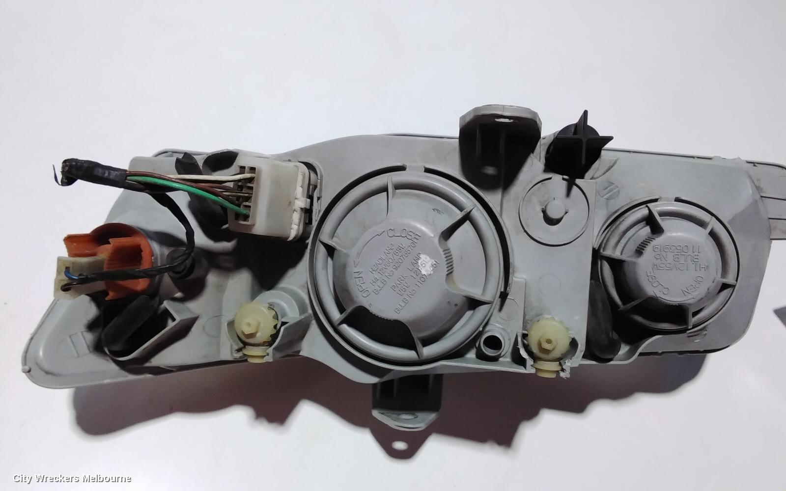 HOLDEN COMMODORE RIGHT HEADLAMP, VY1, EXECUTIVE/ACCLAIM/EQUIPE/LUMINA/S, 10/2002 - 08/2003