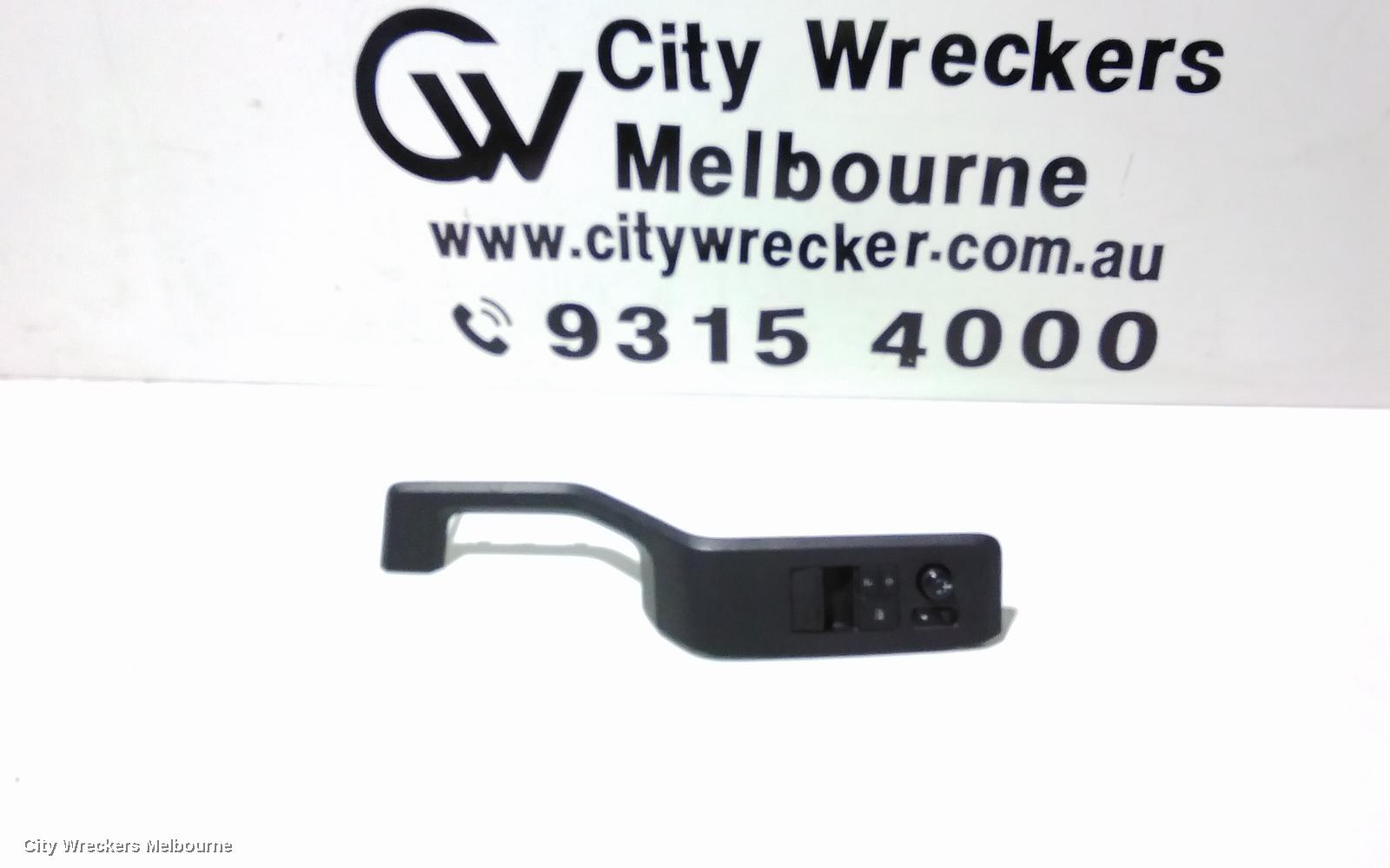 TOYOTA HIACE PWR DR WIND SWITCH, RH FRONT (MASTER SWITCH), 300 SERIES, 04/2019 ONWARDS