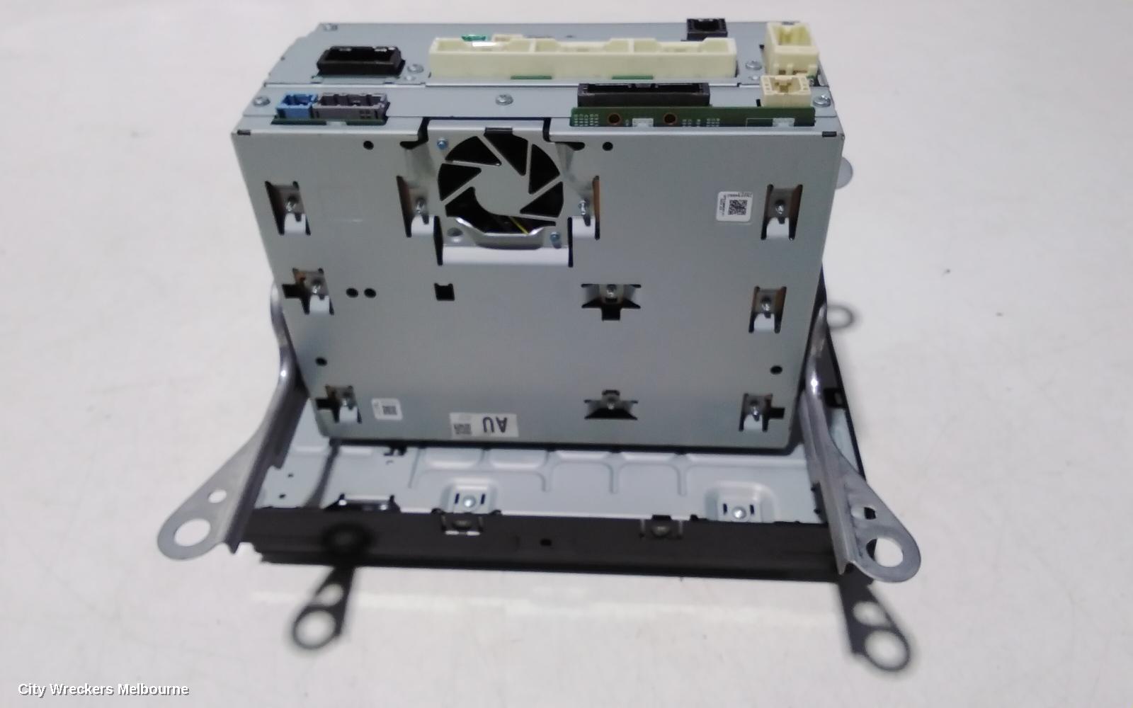 TOYOTA HIACE RADIO/CD/DVD/SAT/TV, 7IN TOUCHSCREEN, 300 SERIES, 04/2019 ONWARDS