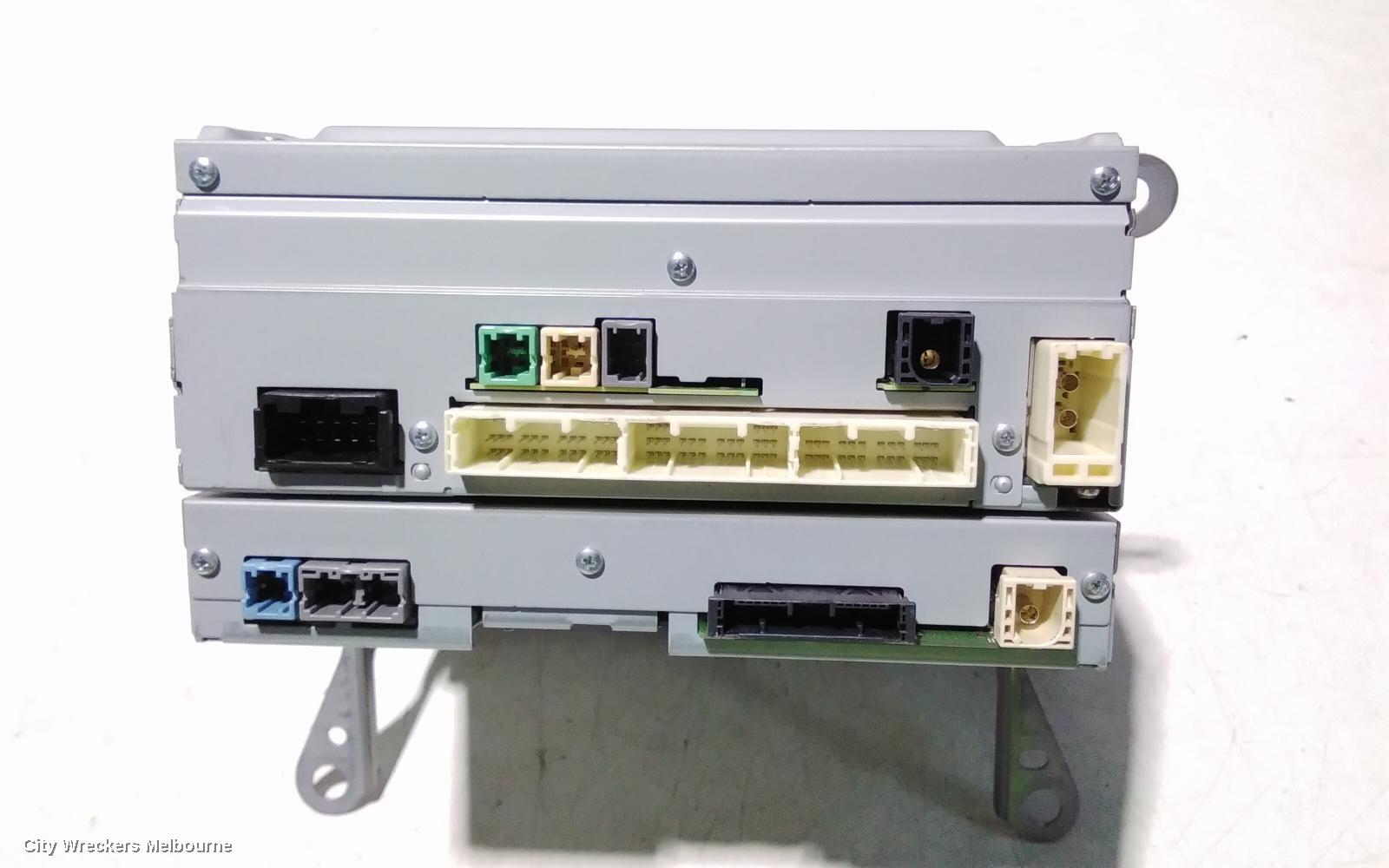 TOYOTA HIACE RADIO/CD/DVD/SAT/TV, 7IN TOUCHSCREEN, 300 SERIES, 04/2019 ONWARDS