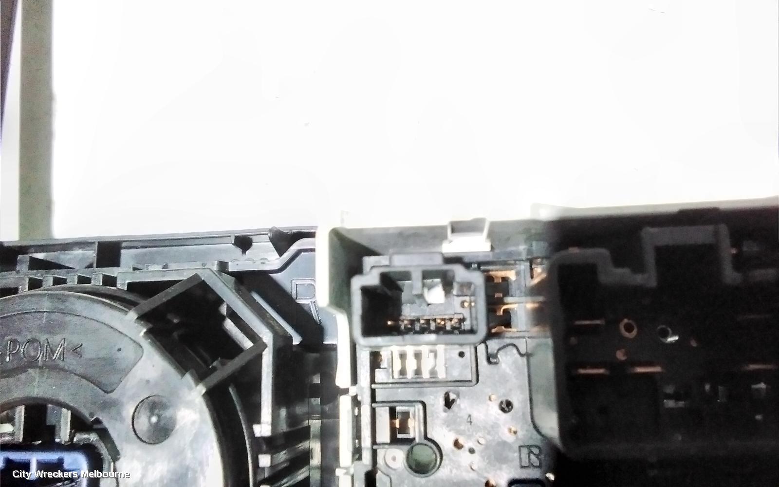 TOYOTA HIACE HEATER/AC CONTROLS, DUAL ZONE TYPE, 300 SERIES, 04/2019 ONWARDS