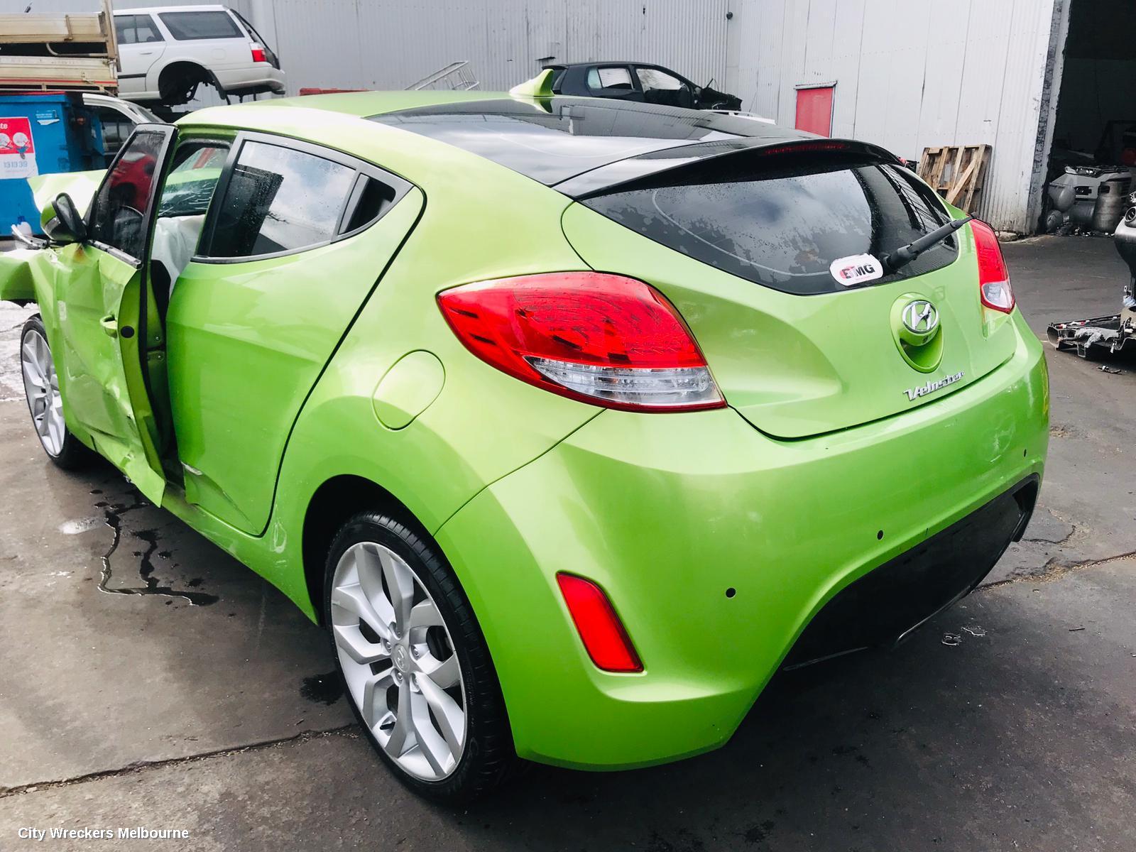 HYUNDAI VELOSTER RIGHT DOOR MIRROR, FS, MANUAL FOLDING, NON HEATED TYPE, 12/2011 - 02/2018