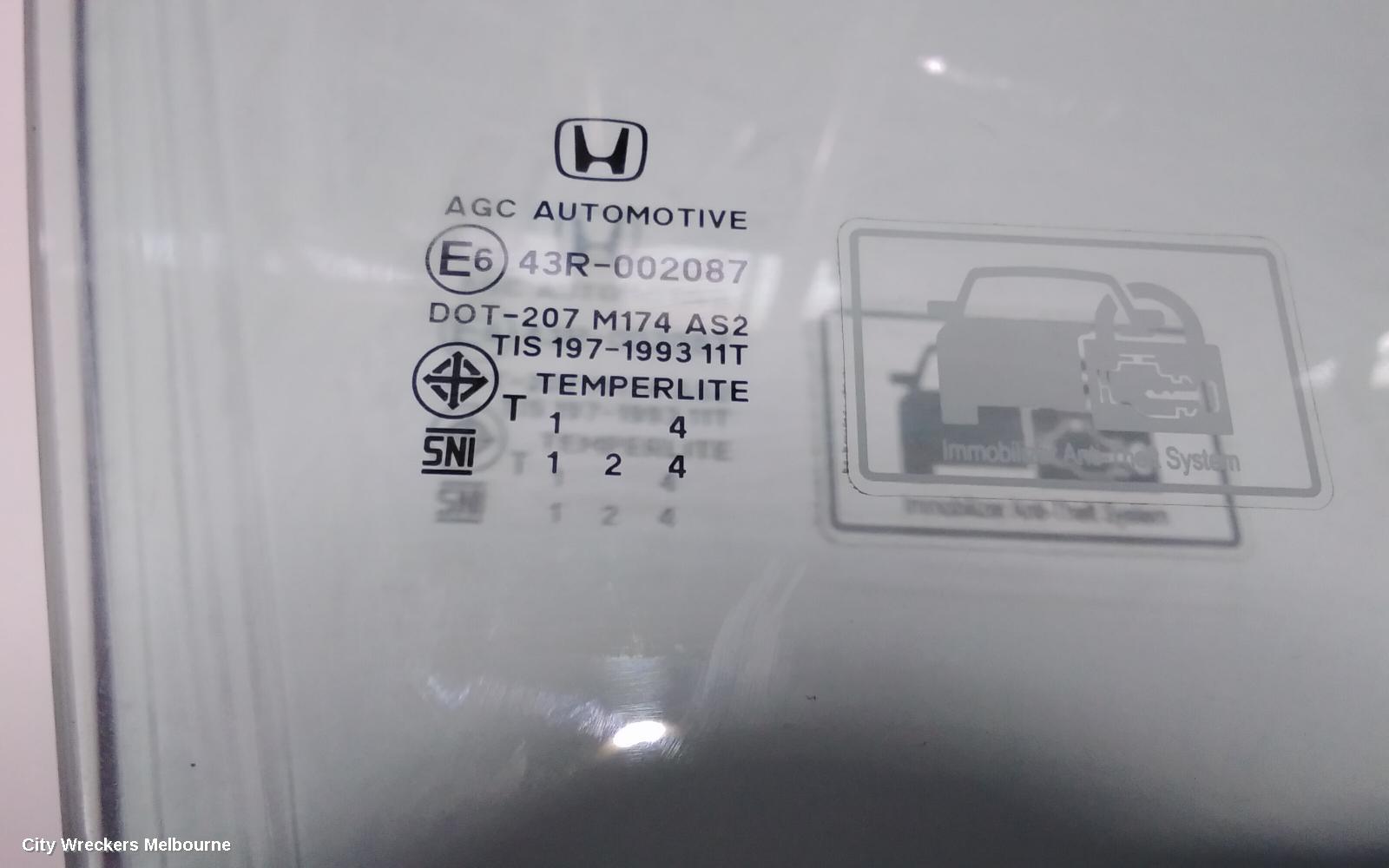 HONDA HRV RIGHT FRONT DOOR WINDOW, RU, 12/2014 - 10/2021