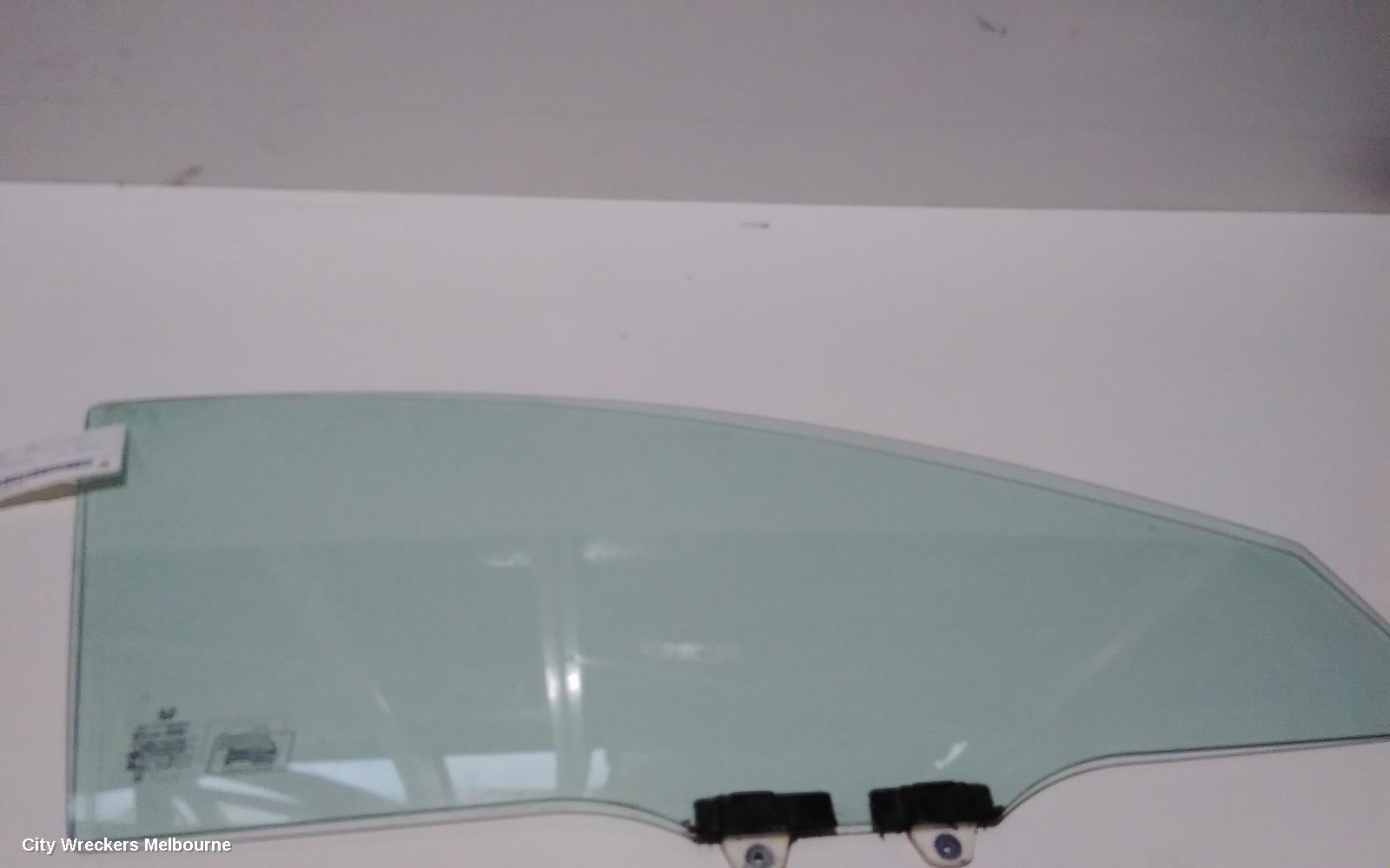 HONDA HRV RIGHT FRONT DOOR WINDOW, RU, 12/2014 - 10/2021