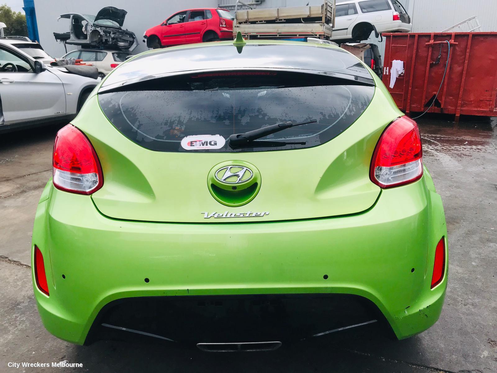 HYUNDAI VELOSTER RIGHT DOOR MIRROR, FS, MANUAL FOLDING, NON HEATED TYPE, 12/2011 - 02/2018