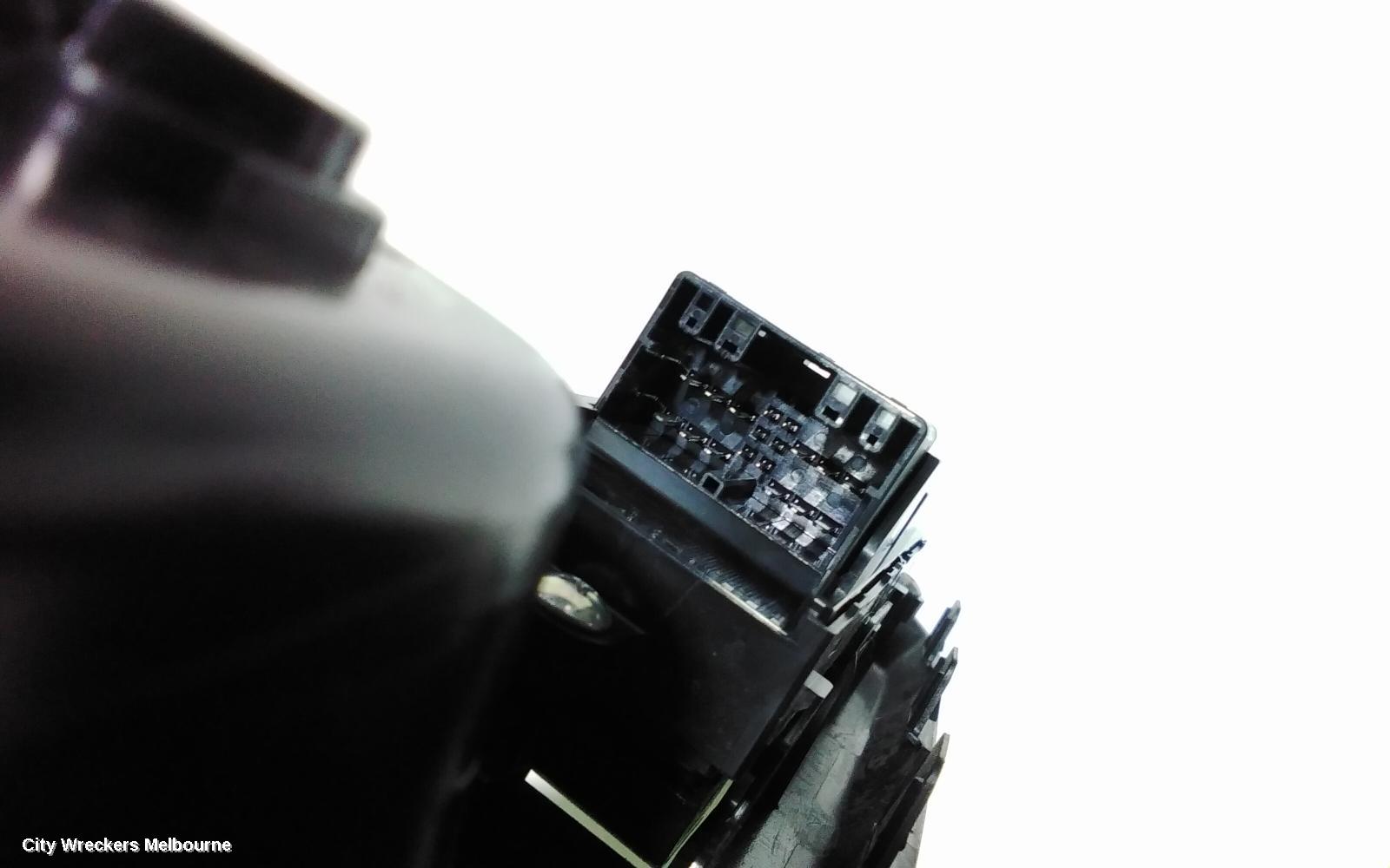 SUZUKI SWIFT PWR DR WIND SWITCH, RH FRONT (MASTER SWITCH), FZ, 20 PIN TYPE, 08/2010 - 03/2017