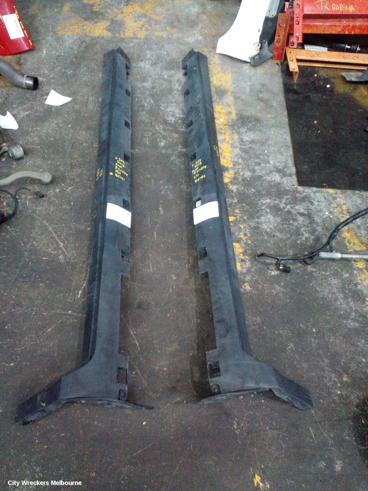 FORD ESCAPE SIDE STEP/SKIRT, ZG, 09/2016 - 05/2020