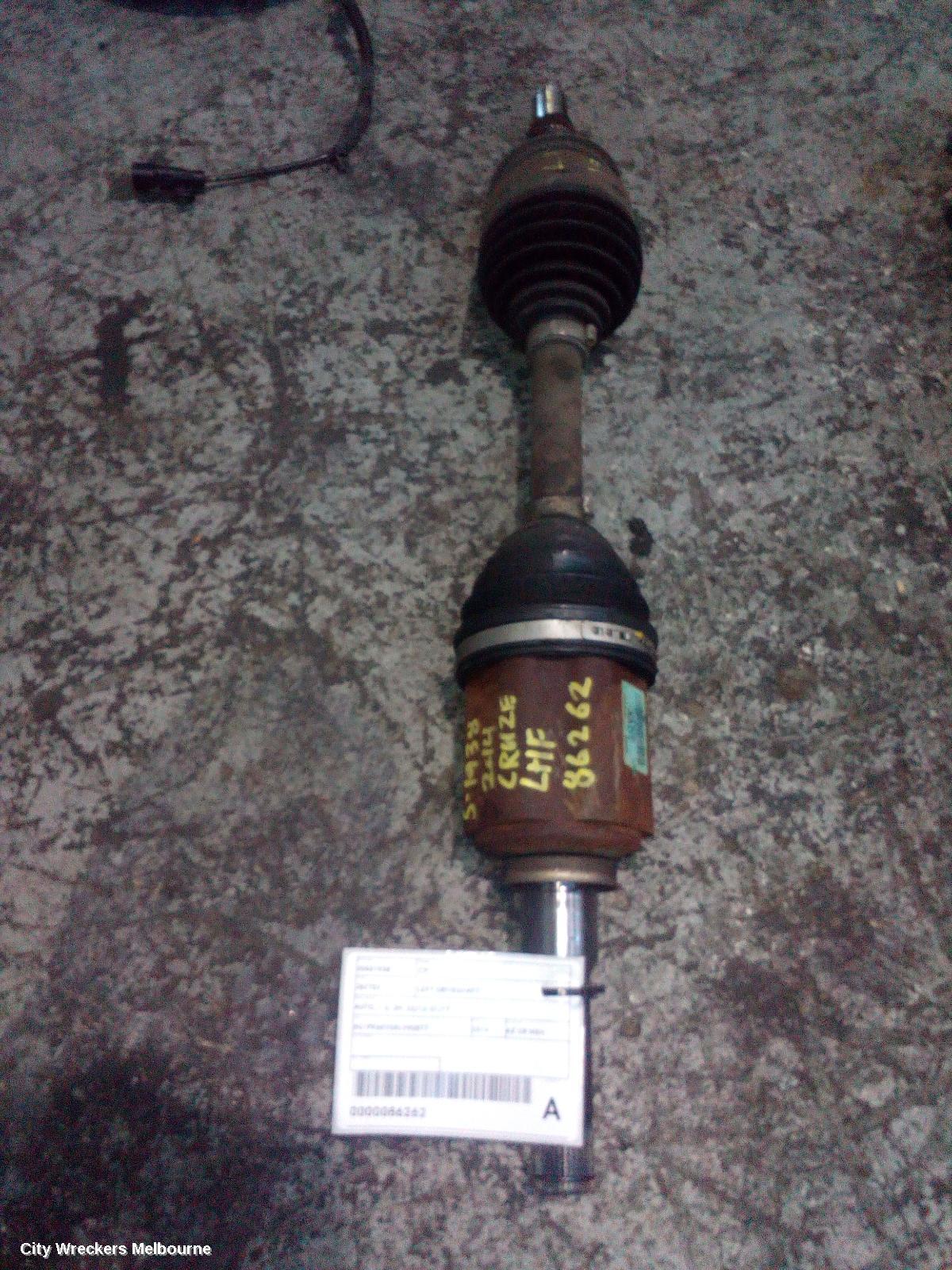 HOLDEN CRUZE LEFT DRIVESHAFT, AUTO, 1.6, JH, 03/2013 - 01/2017