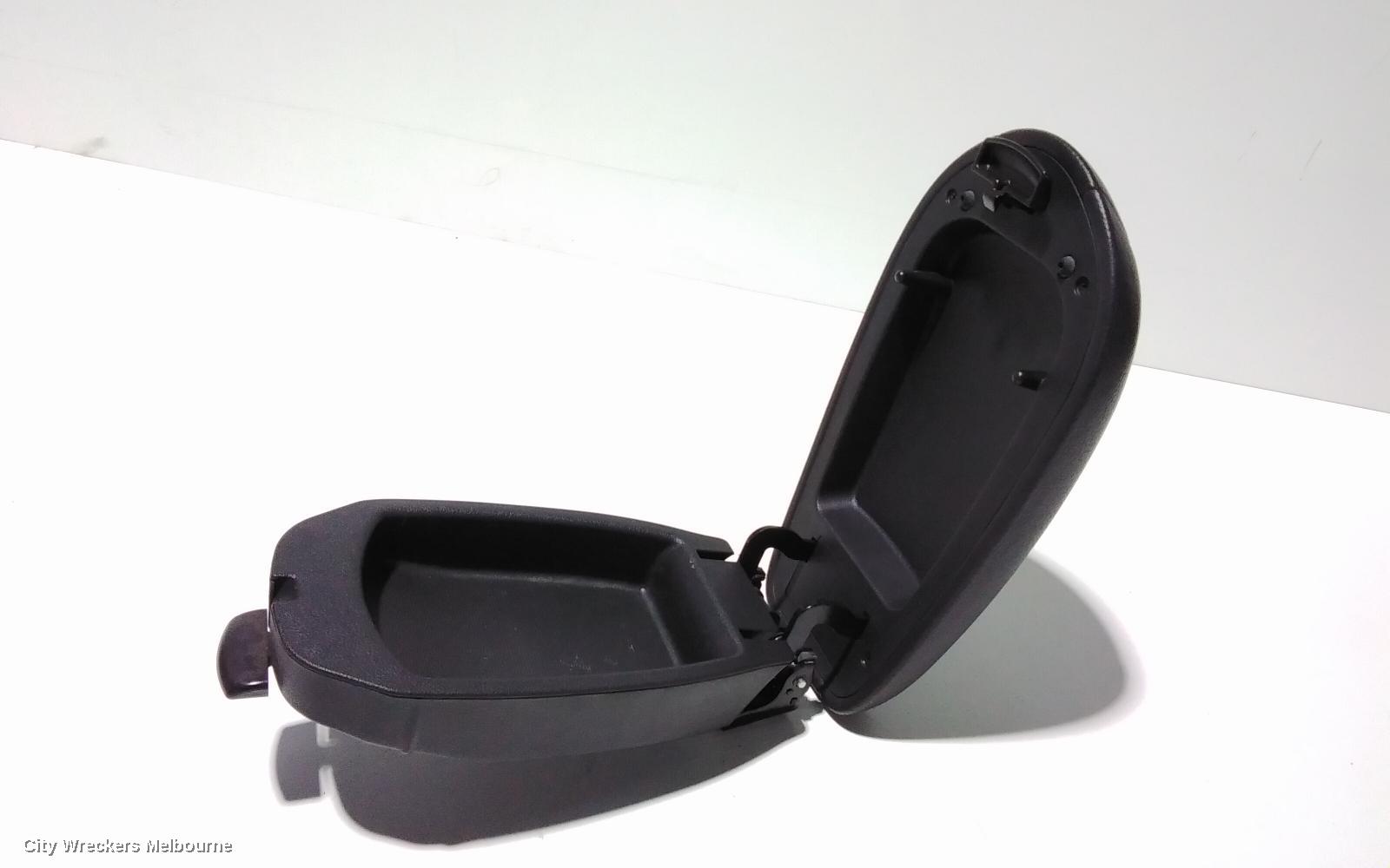 HYUNDAI VELOSTER CONSOLE, FS, 02/2012 - 02/2018