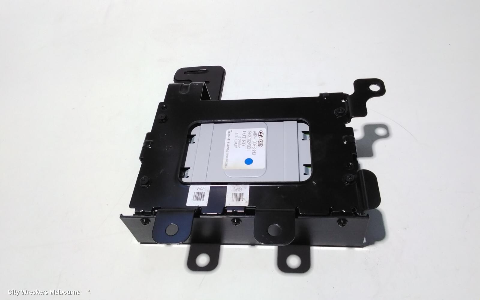 HYUNDAI VELOSTER RADIO/CD/DVD/SAT/TV, AMPLIFIER, FS, 12/2011 - 02/2018