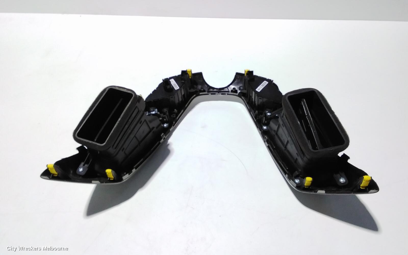 HYUNDAI VELOSTER, FS, 10/2011 - 08/2019, CENTER AIRVENT: 86288