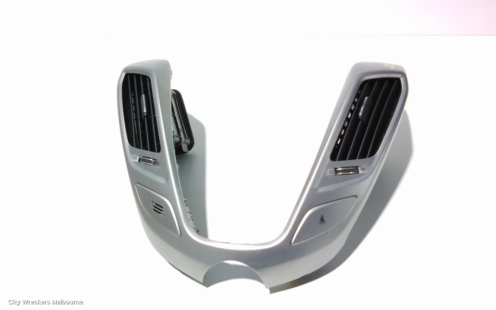 HYUNDAI VELOSTER, FS, 10/2011 - 08/2019, CENTER AIRVENT: 86288