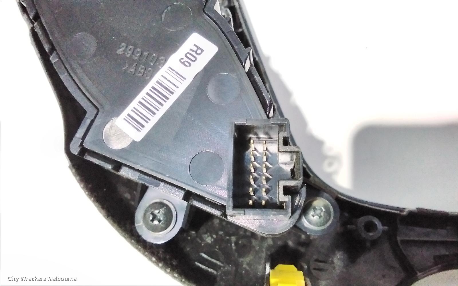 HYUNDAI VELOSTER, FS, 10/2011 - 08/2019, CENTER AIRVENT: 86288