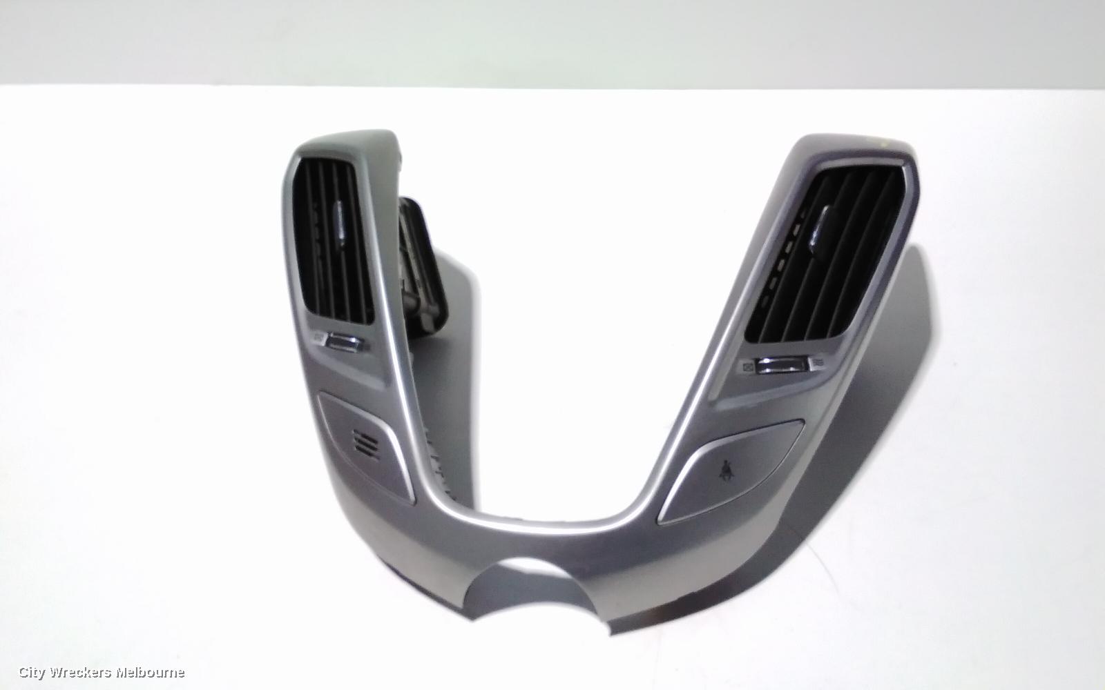 HYUNDAI VELOSTER, FS, 10/2011 - 08/2019, CENTER AIRVENT: 86288