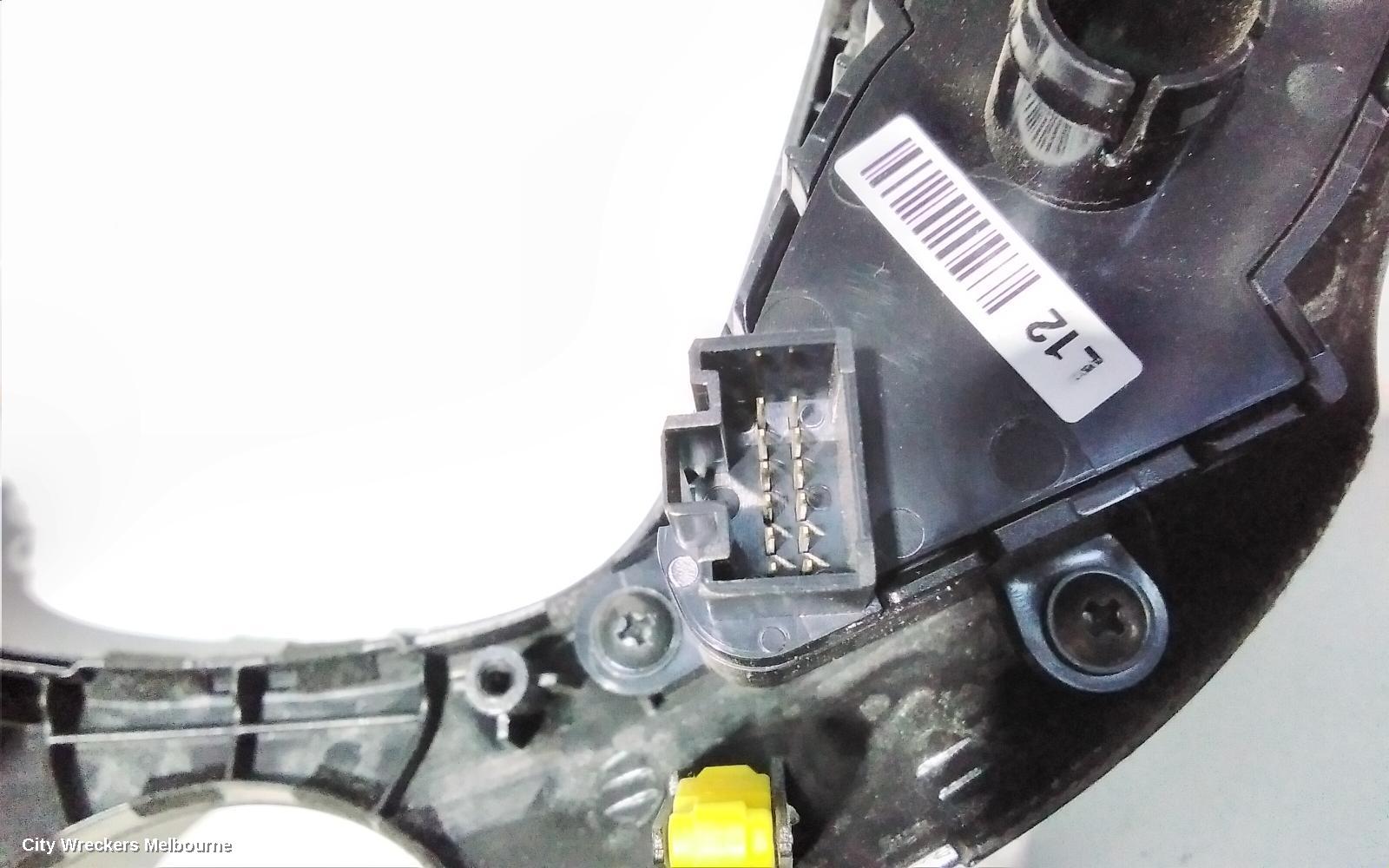 HYUNDAI VELOSTER, FS, 10/2011 - 08/2019, CENTER AIRVENT: 86288