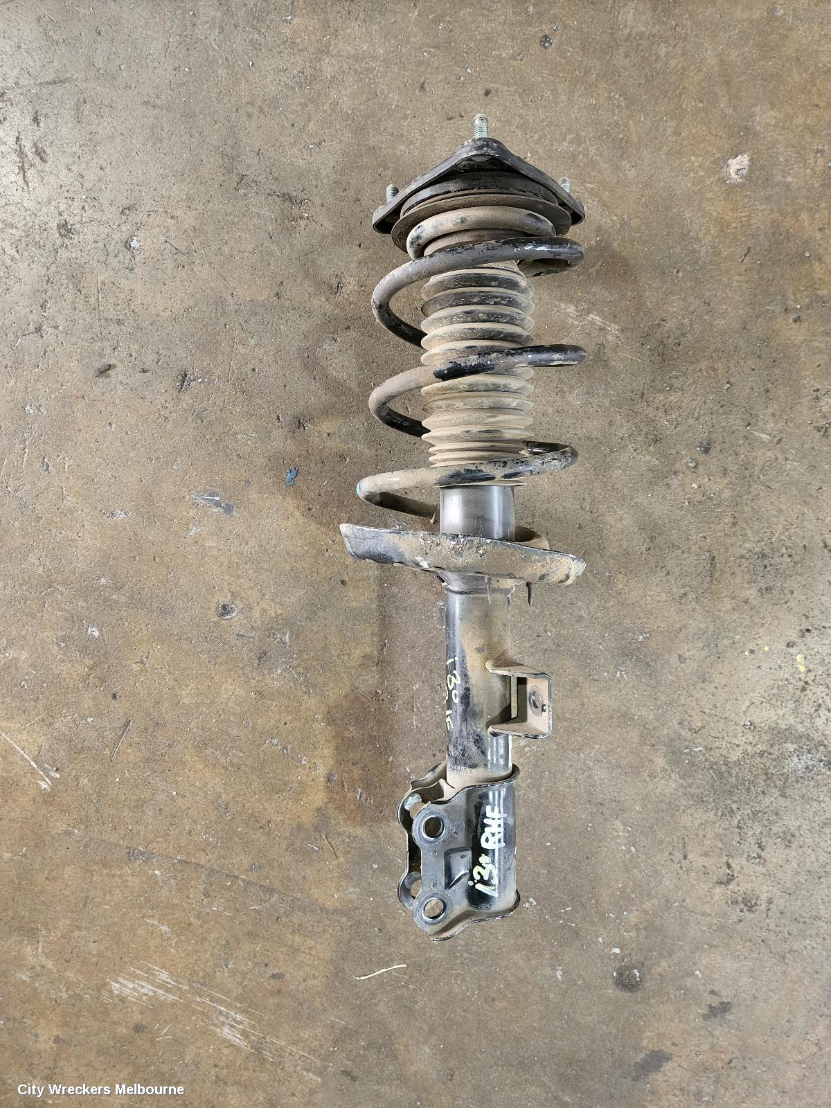 HYUNDAI I30 RIGHT FRONT STRUT, FD, 09/2007 - 04/2012
