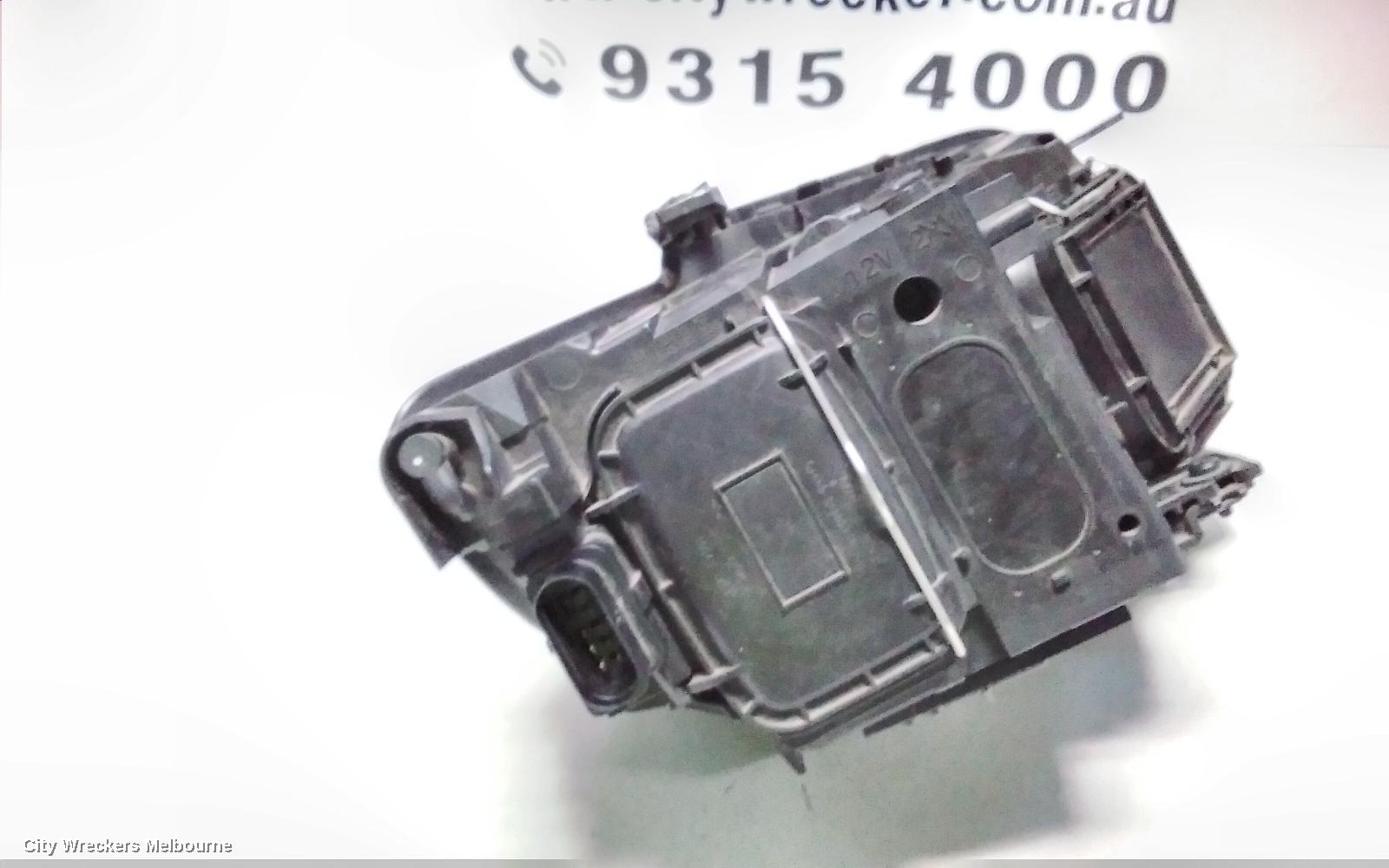 AUDI Q5 LEFT HEADLAMP, 8R, HALOGEN TYPE, 03/2009 - 10/2012