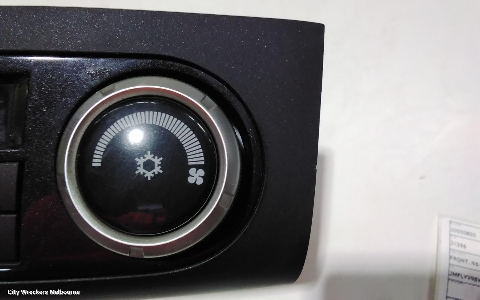 MITSUBISHI PAJERO HEATER/AC CONTROLS, NS-NW, FRONT, DUAL ZONE TYPE, 08/2006 - 08/2014