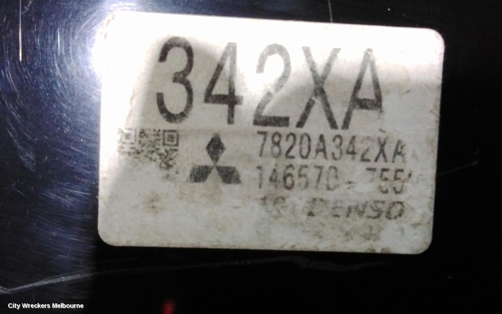 MITSUBISHI PAJERO HEATER/AC CONTROLS, NS-NW, FRONT, DUAL ZONE TYPE, 08/2006 - 08/2014