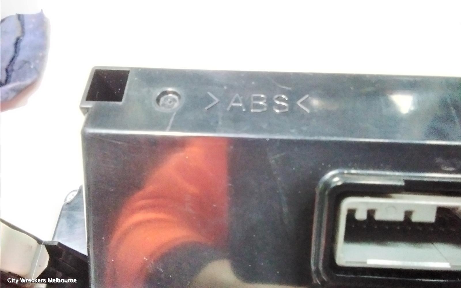 MITSUBISHI PAJERO HEATER/AC CONTROLS, NS-NW, FRONT, DUAL ZONE TYPE, 08/2006 - 08/2014