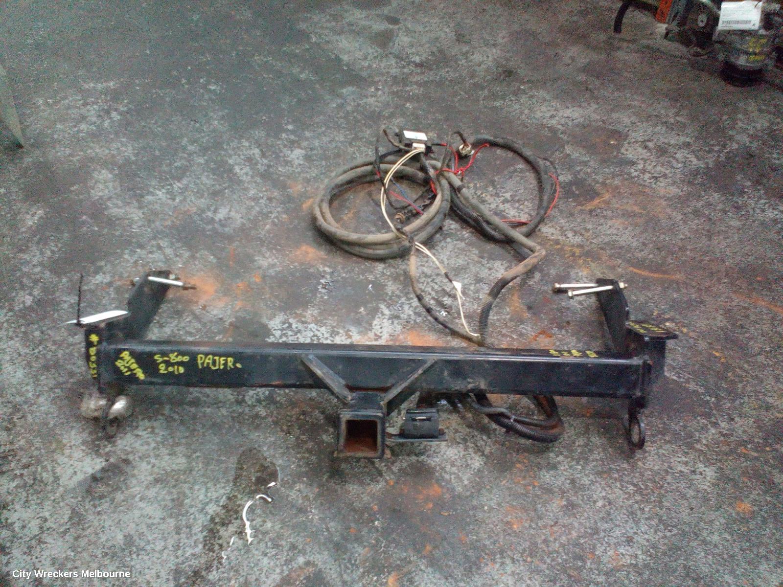 MITSUBISHI PAJERO TOWBAR, NS-NW, FACTORY, 11/2006 ONWARDS