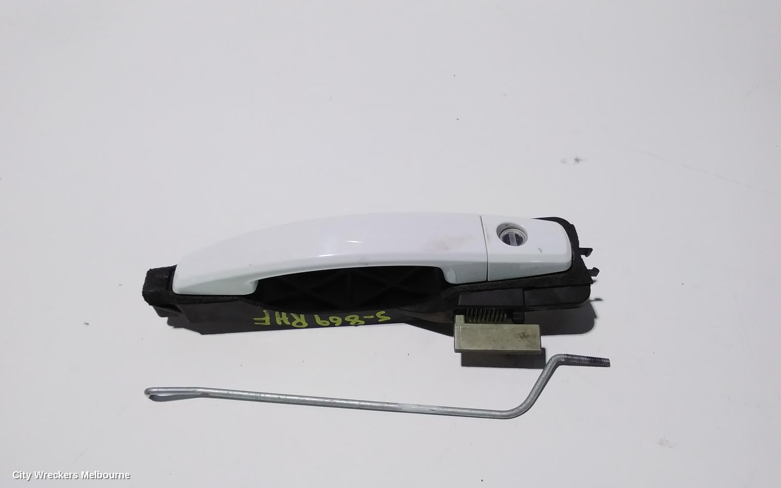 HOLDEN CAPTIVA DOOR HANDLE, OUTER, RH FRONT, CG, PRIMED, CAPTIVA 5 (4TH VIN = D), 04/2013 - 06/2018