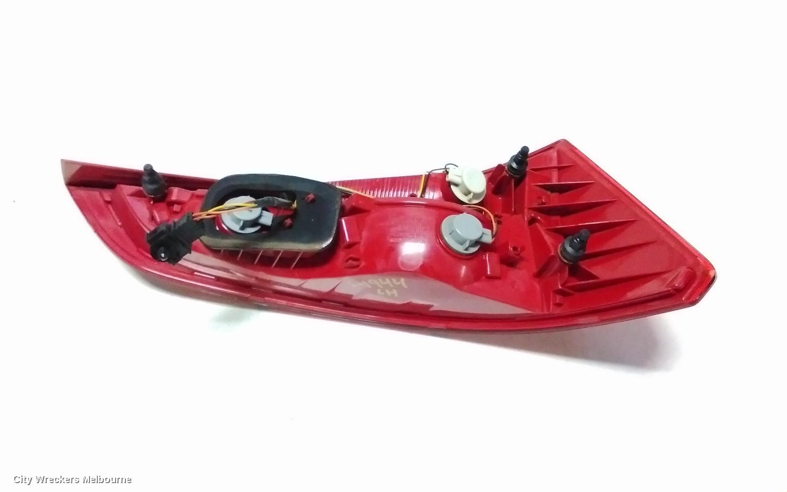 AUDI Q5 LEFT TAILLIGHT, IN TAILGATE, 8R, STANDARD TYPE, 03/2009 - 01/2017