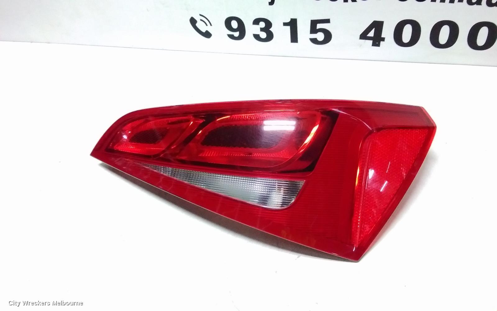 AUDI Q5 LEFT TAILLIGHT, IN TAILGATE, 8R, STANDARD TYPE, 03/2009 - 01/2017