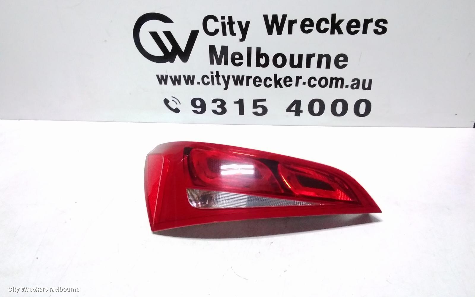 AUDI Q5 RIGHT TAILLIGHT, IN TAILGATE, 8R, STANDARD TYPE, 03/2009 - 01/2017