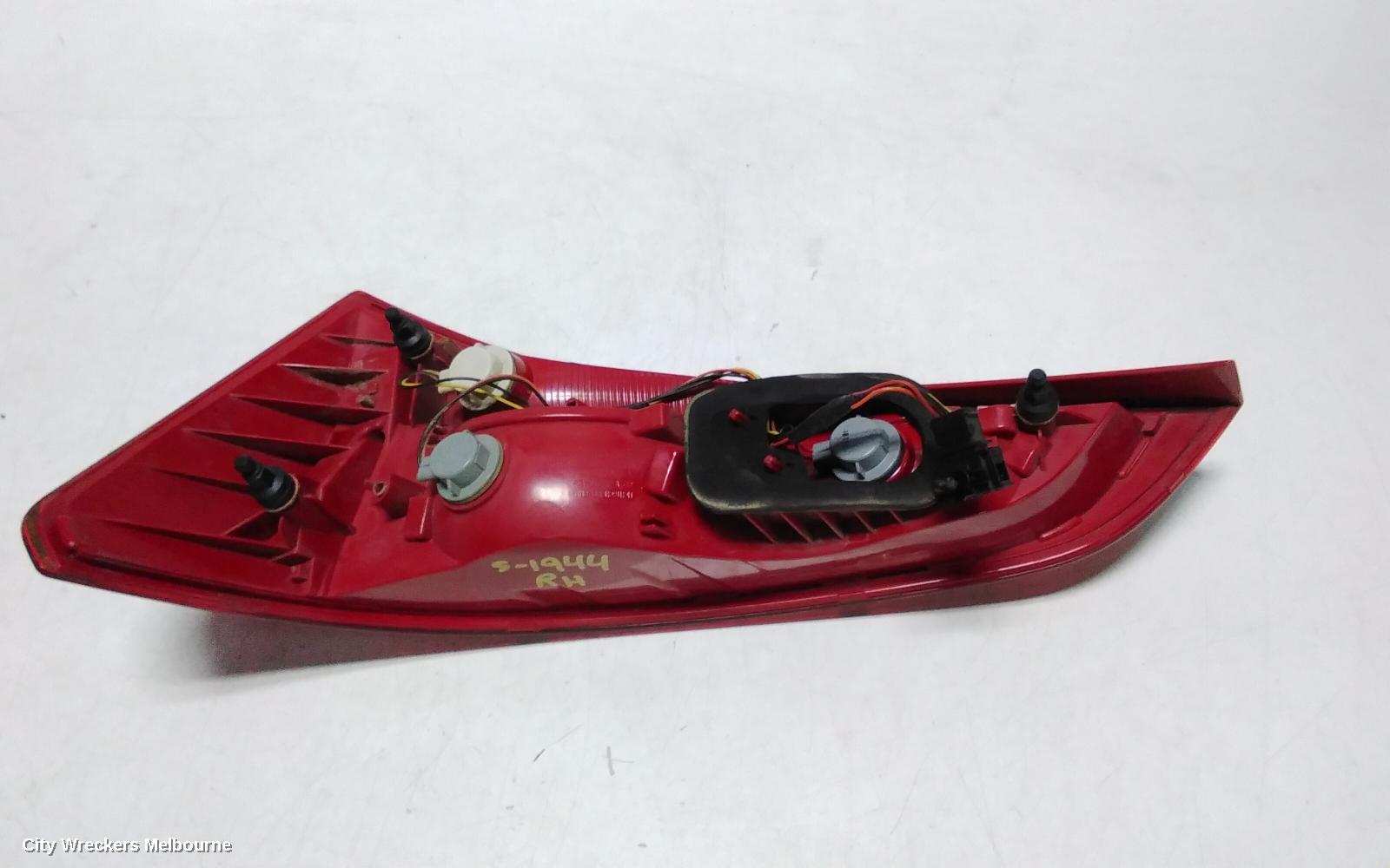 AUDI Q5 RIGHT TAILLIGHT, IN TAILGATE, 8R, STANDARD TYPE, 03/2009 - 01/2017