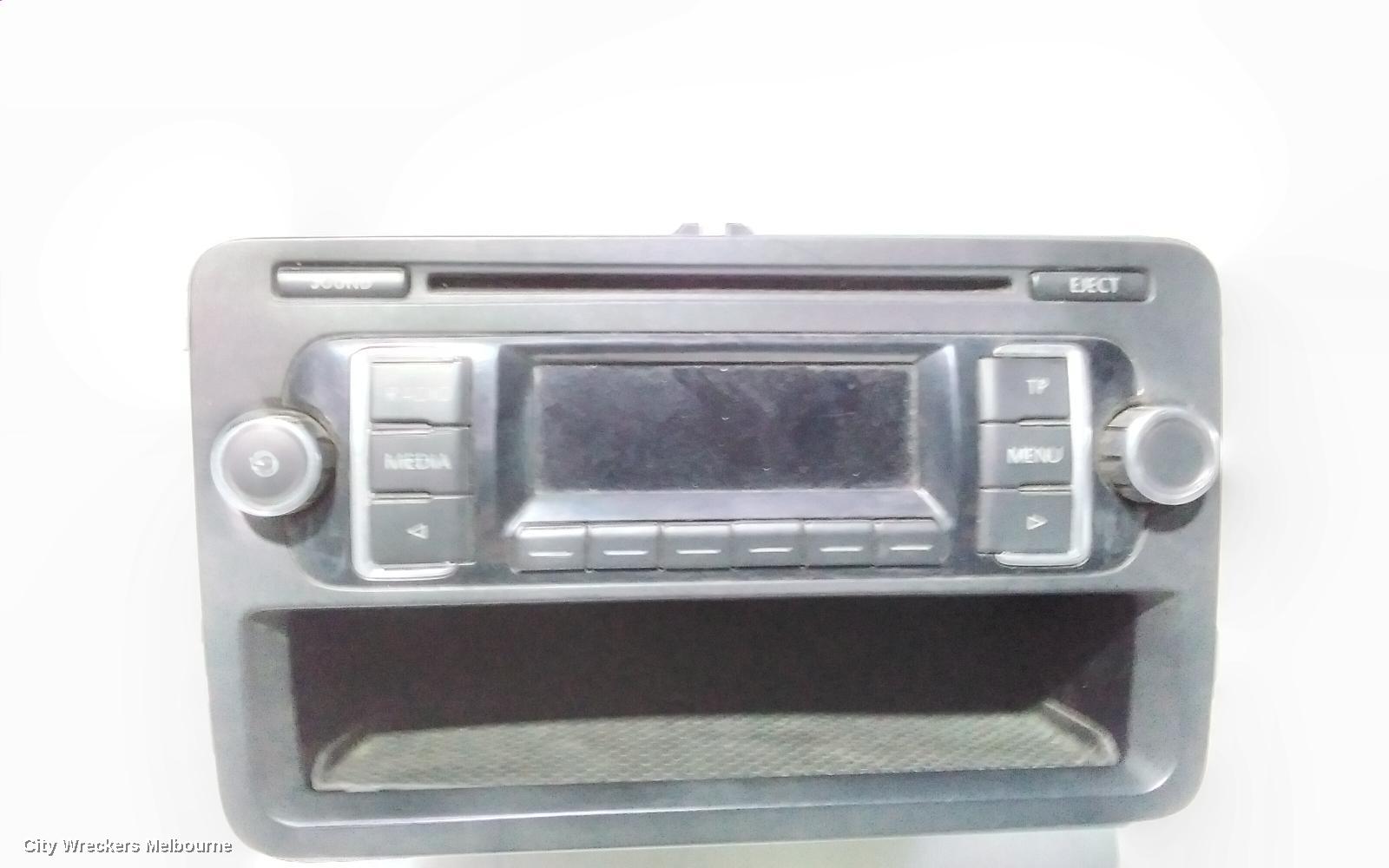 VOLKSWAGEN CADDY RADIO/CD/DVD/SAT/TV, CD PLAYER (RCD210), 2K, 08/2010 - 06/2015