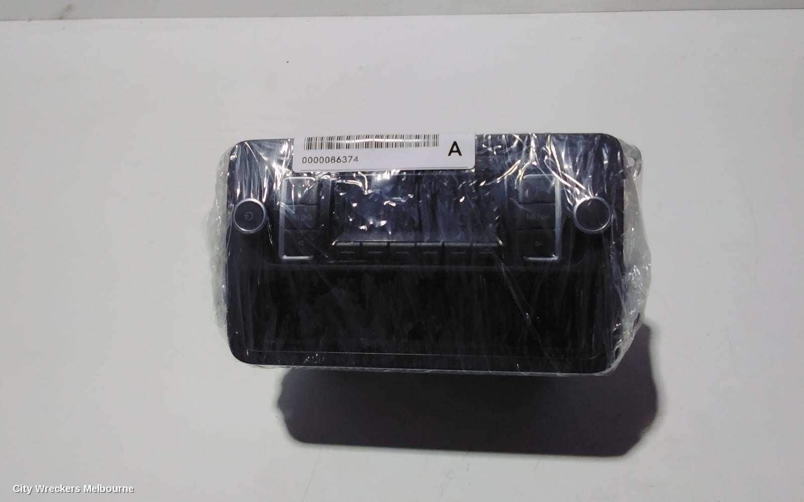 VOLKSWAGEN CADDY RADIO/CD/DVD/SAT/TV, CD PLAYER (RCD210), 2K, 08/2010 - 06/2015