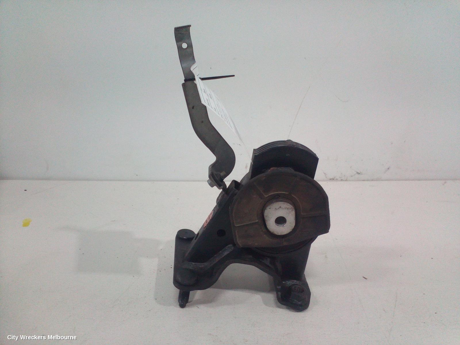 TOYOTA RAV4 MOUNT, XA40, 12/2012 - 12/2018