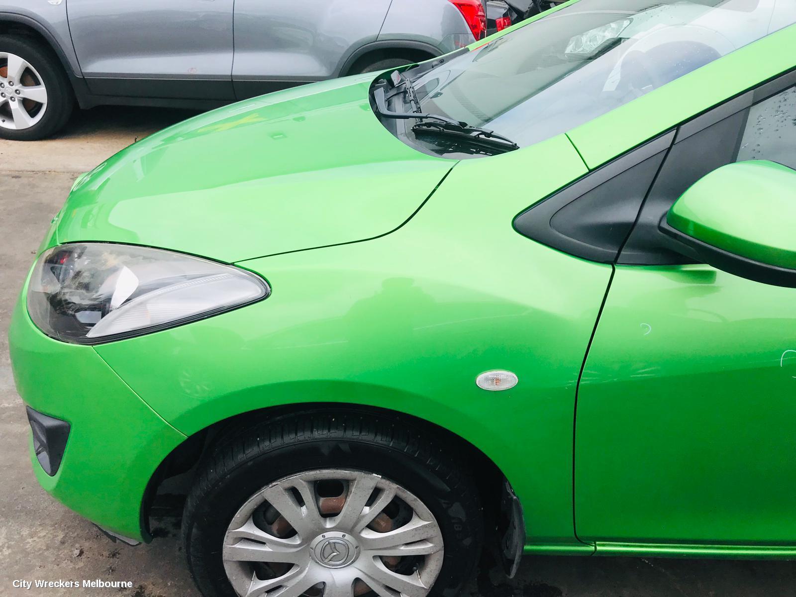 MAZDA 2 OVERFLOW BOTTLE, DE SERIES, 09/2007 - 09/2014