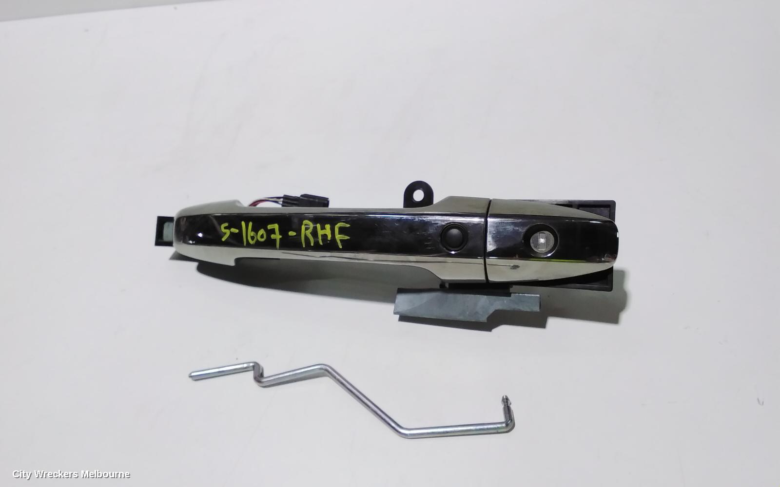 HONDA ODYSSEY DOOR HANDLE, OUTER, RH FRONT, W/ KEYLESS ENTRY TYPE, RC1, 02/2014 ONWARDS